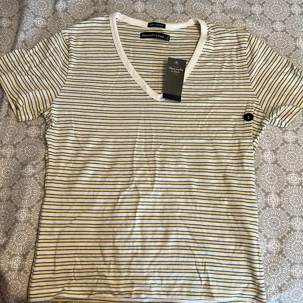 Abercrombie t-shirt